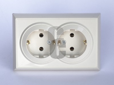 Нови предложения Контакт двоен - М - стар модел - КРЕМ                                                                                                                                                                                                                                                                       